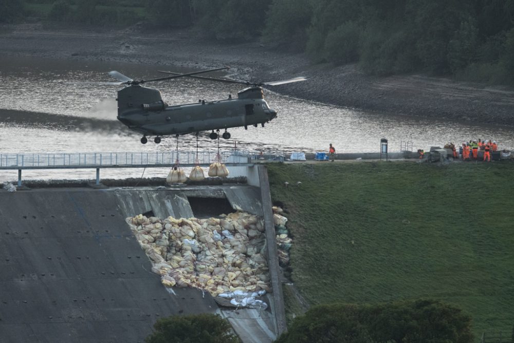 Damm in Whaley Bridge in Nordengland (Bild: Oli Scarff/AFP)