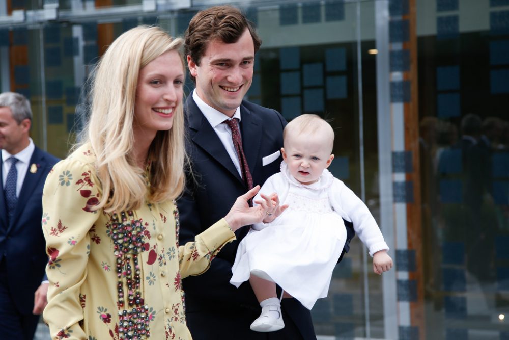 Prinzessin Elisabetta und Prinz Amedeo am 29.6.2017 mit ihrer Tochter Anna Astrid (Bild: Bruno Fahy/Belga)