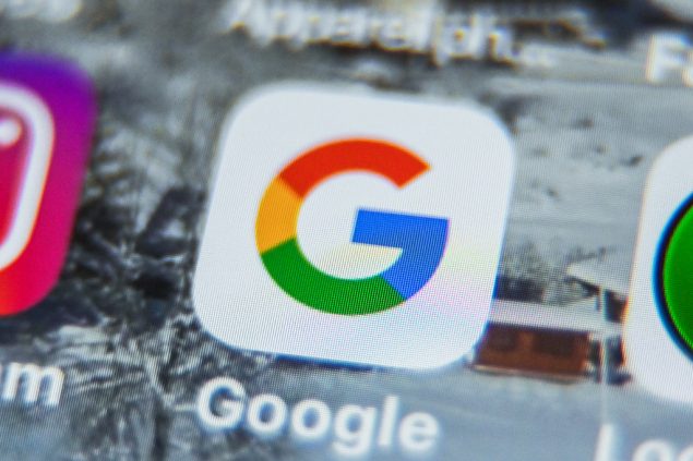 Google-App auf dem Smartphone (Bild: Denis Charlet/AFP)