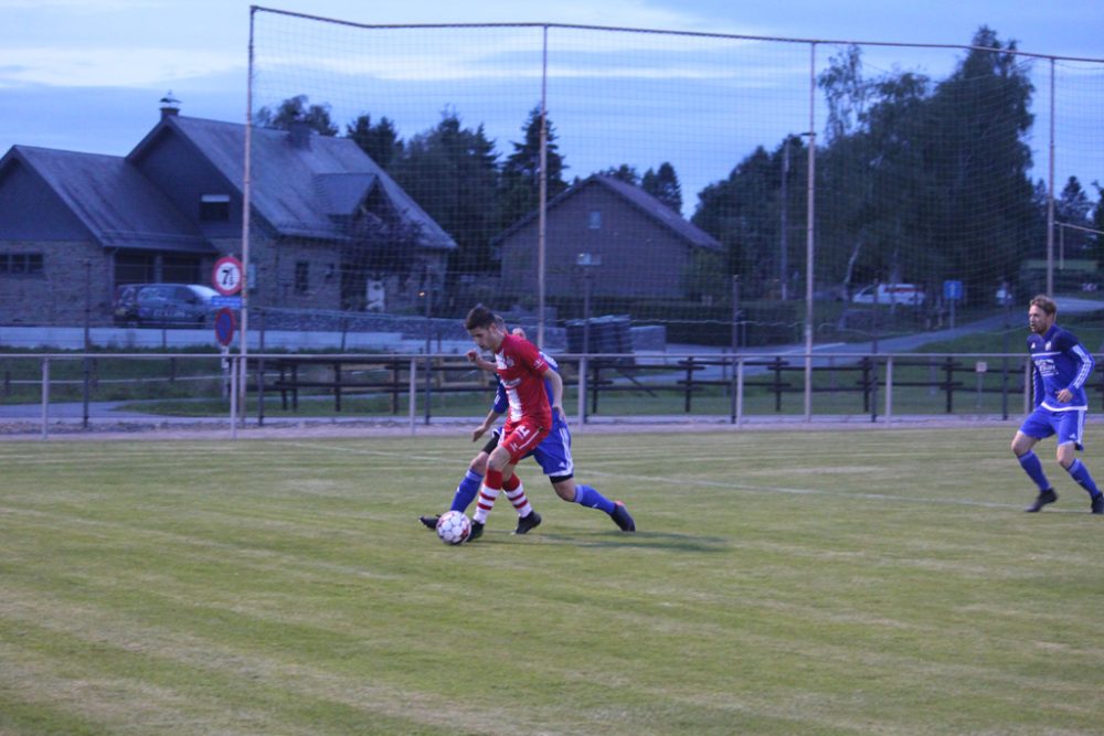 Honsfeld und Recht trennen sich 2:2 (Bild: Christoph Heeren/BRF)