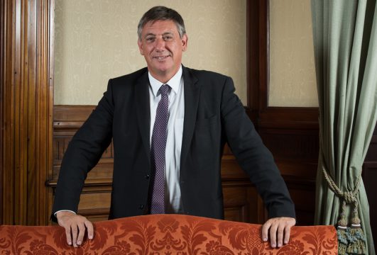 Die neue flämische Regierung unter Ministerpräsident Jan Jambon kann starten (Bild: Benoit Doppagne/Belga)