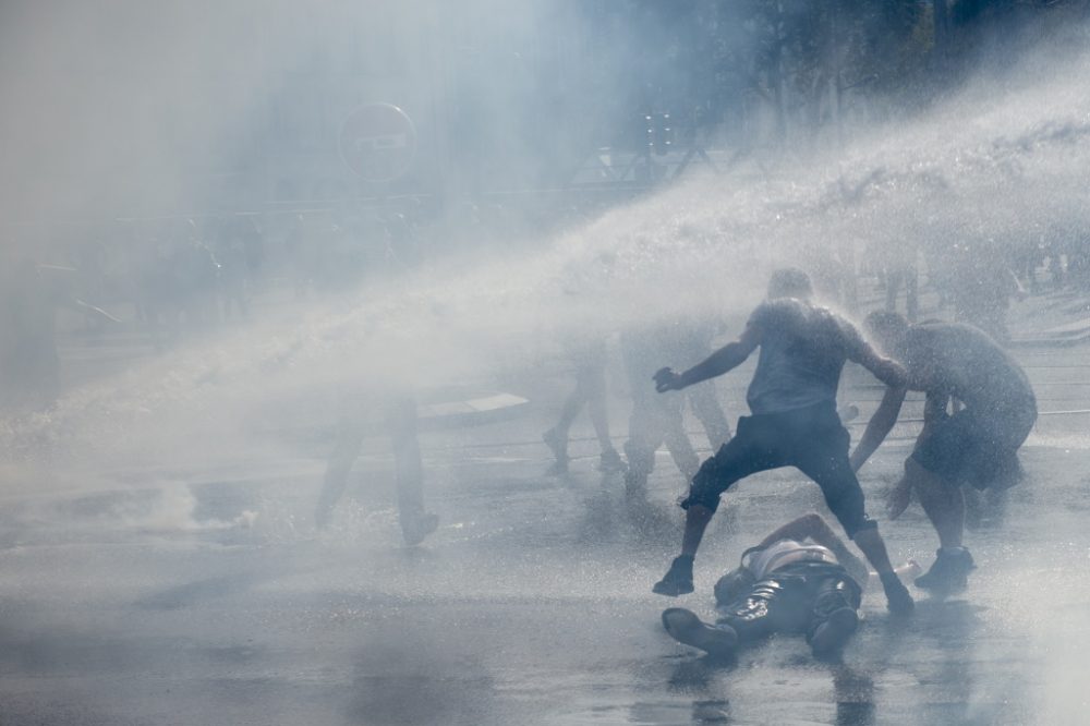 Zusammenstöße bei Gelbwesten-Protest in Nantes