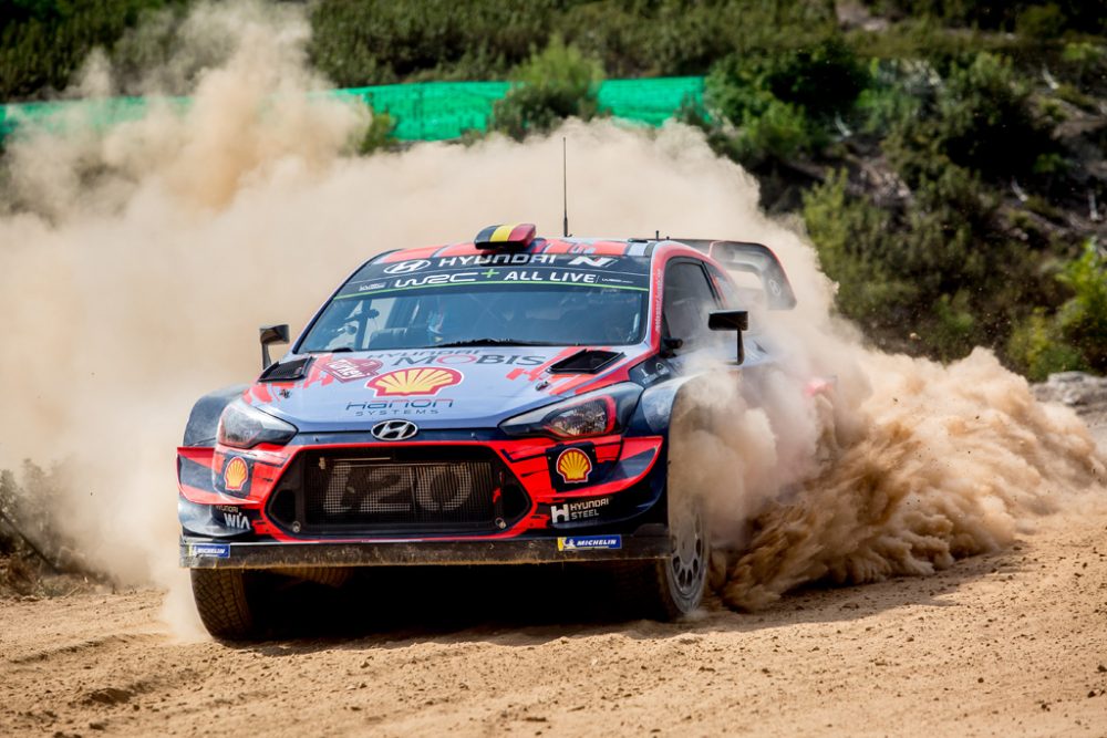 Thierry Neuville und Nicolas Gilsoul am ersten Tag der Rallye Türkei (Bild: Fabien Dufour/Hyundai Motorsport)