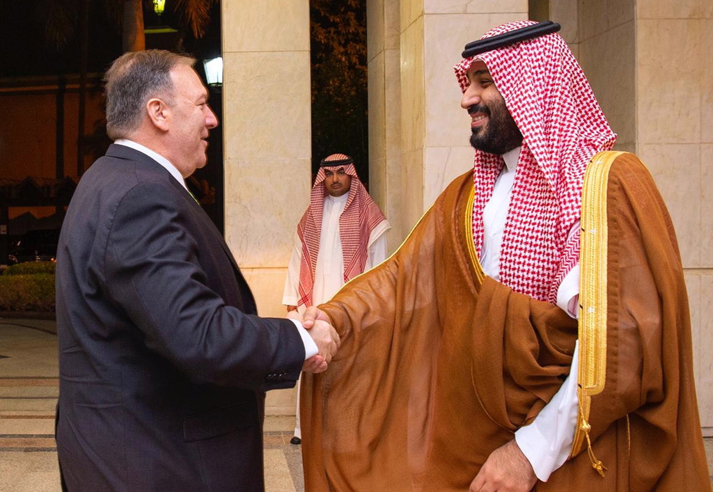 US-Außenminister Mike Pompeo und der saudische Kronprinz Mohammed bin Salman (Bild: Bandar Al-Jaloud/Saudi Royal Palace/AFP)