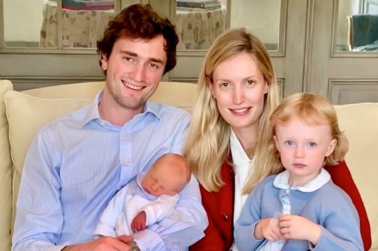 Prinz Amadeo mit seiner Ehefrau Elisabetta, Tochter Anna Astrid und Sohn Maximilian (Bild: Königspalast)