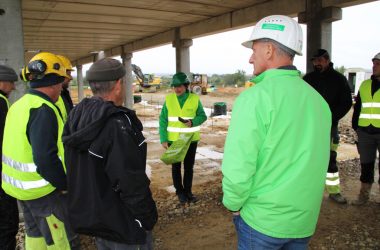 Fachkräftemangel im Baufach - Baustellentag der CSC auf dem Bpost-Gelände in Lontzen (Bild: Chantal Scheuren/BRF)
