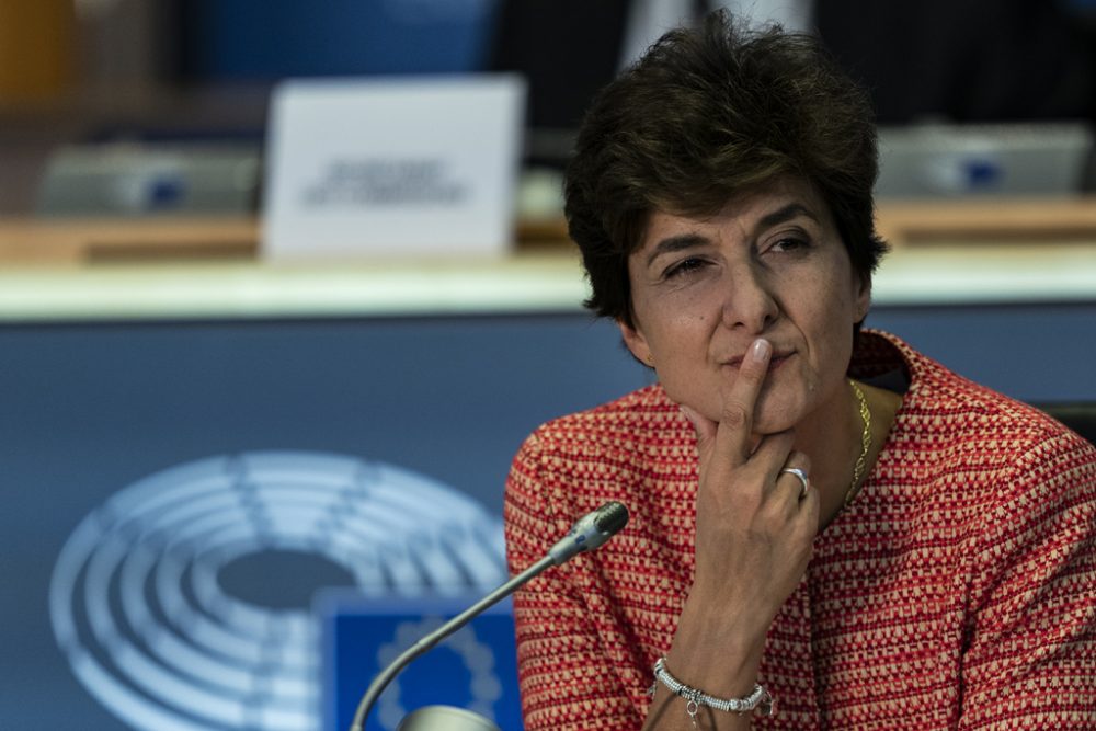 Sylvie Goulard bei ihrer ersten Anhörung im EU-Parlament (Bild: Kenzo Tribouillard/AFP)