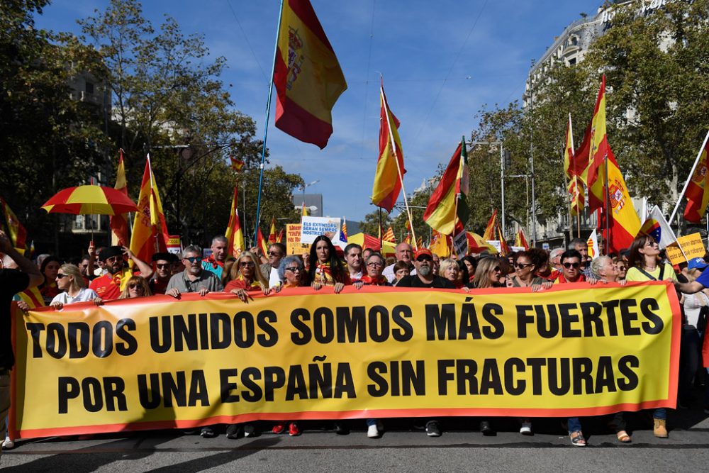 Demonstration für die Einheit Spaniens am 27. Oktober in Barcelona (Bild: Josep Lago/AFP)