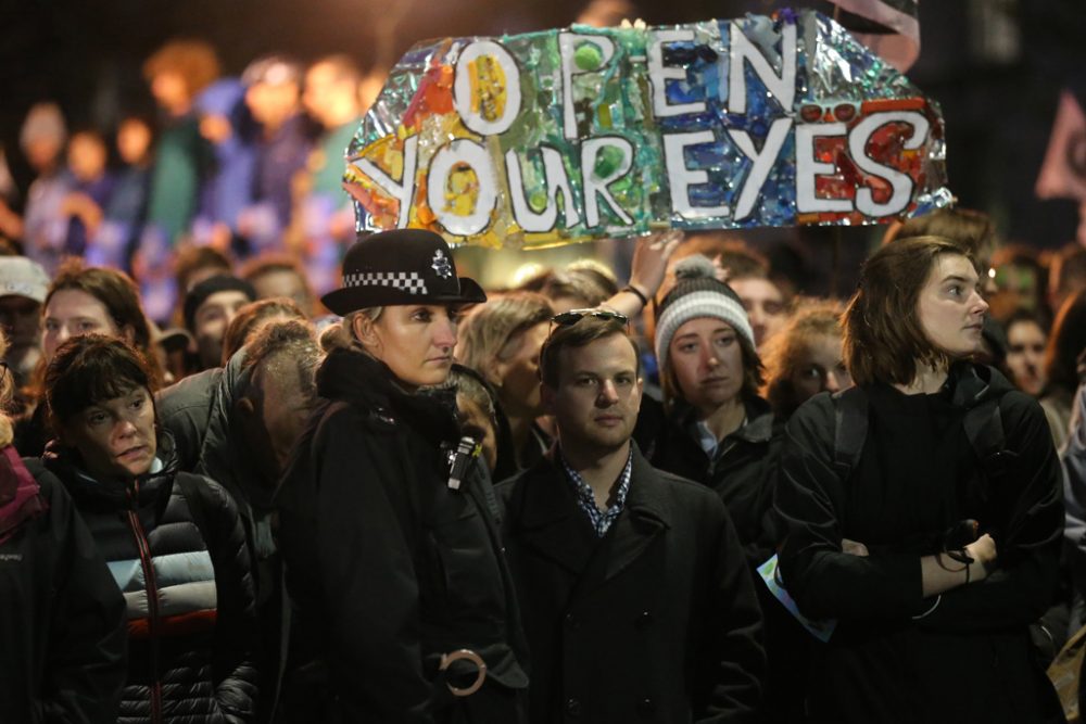 Klima-Demonstranten in London (Bild: Isabel Infantes/AFP)