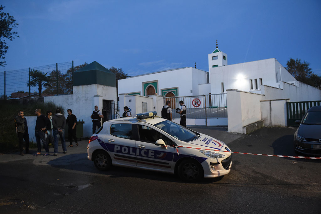 Angriff auf eine Moschee in Bayonne (Foto: Gaizka Iroz, AFP)