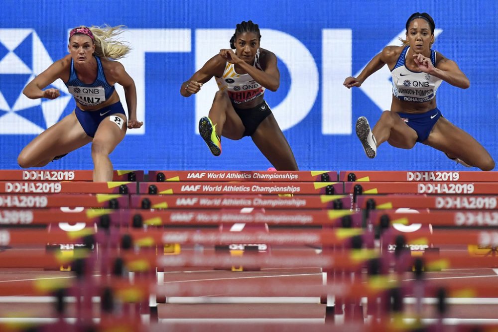 Nafissatou Thiam (Mitte) beim 100-Meter-Hürdenlauf (Bild: Dirk Waem/Belga)