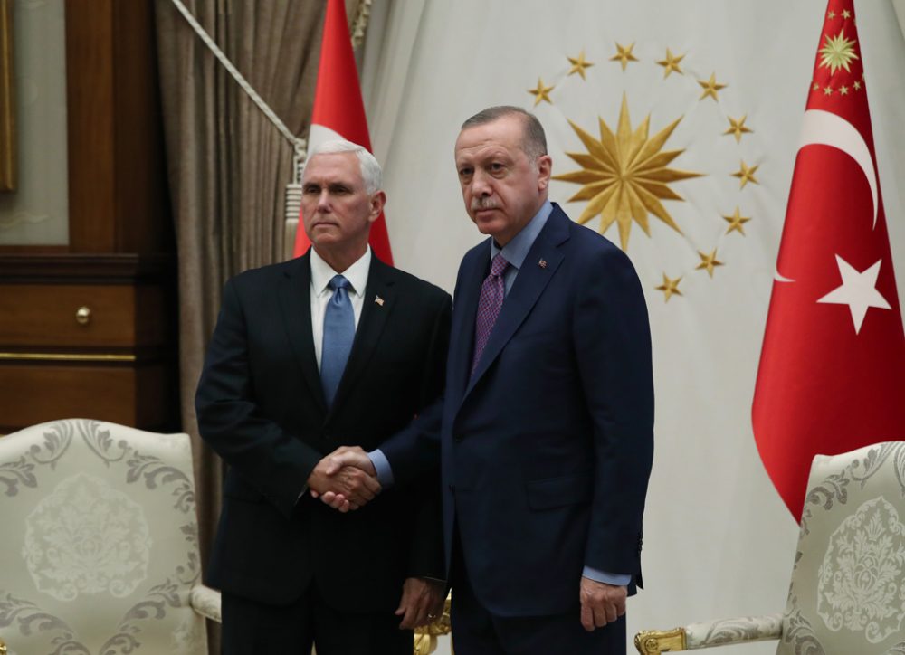 US-Vizepräsident Mike Pence und der türkische Präsident Recep Tayyip Erdogan (Bild: Turkish Presidential Press Service/AFP)