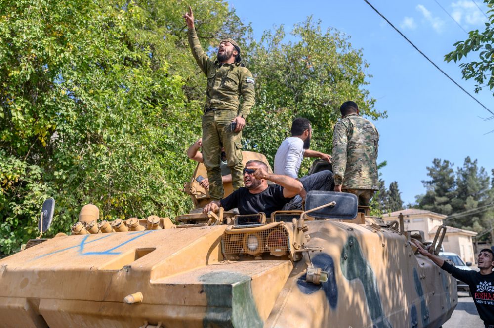 Soldaten der "Syrischen Nationalen Armee" in der türkischen Stadt Sanliurfa (Bild: Bulent Kilic/AFP)