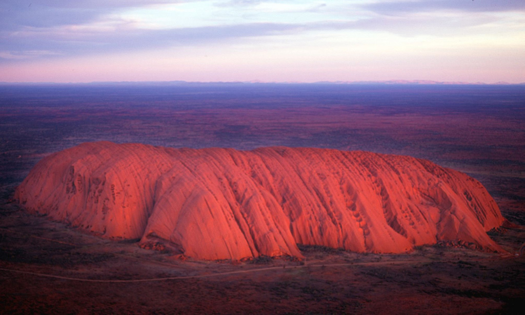 Der Uluru oder Ayers Rock (Foto: EPA/AFP/Torsten Blackwood)