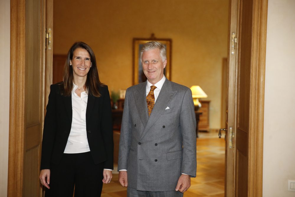 Sophie Wilmès und König Philippe am Sonntag in Brüssel (Bild: Nicolas Maeterlinck/Belga)