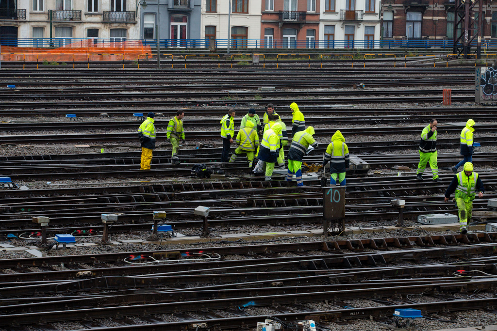 Arbeiten auf der Nord-Süd-Achse: Störungen im Zugverkehr erwartet (Bild: Nicolas Maeterlinck/Belga)