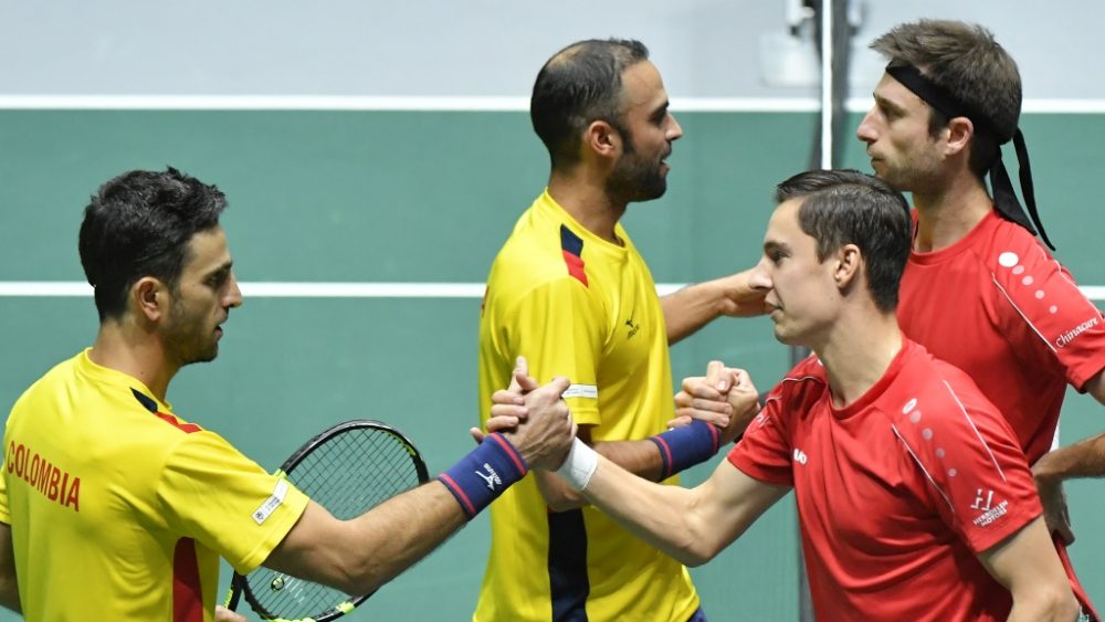 Die Belgier Joran Vliegen und Sander Gille nach dem Spiel gegen die Kolumbianer Juan Sebastian Cabal und Robert Farah (Bild: Benoit Doppagne/Belga)