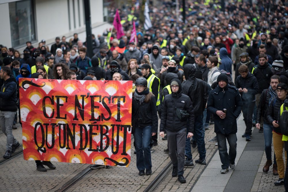 Gelbwesten demonstrieren in Paris