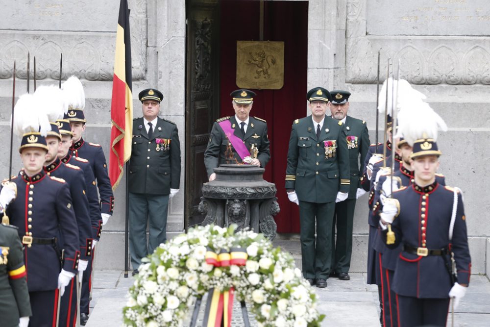 König Philippe am Grab des Unbekannten Soldaten (Bild: Nicolas Maeterlinck/Belga)