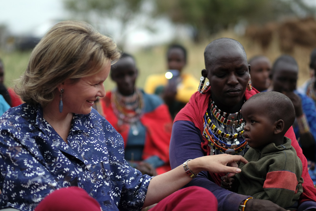 Königin Mathilde bei einem Besuch in Kenia