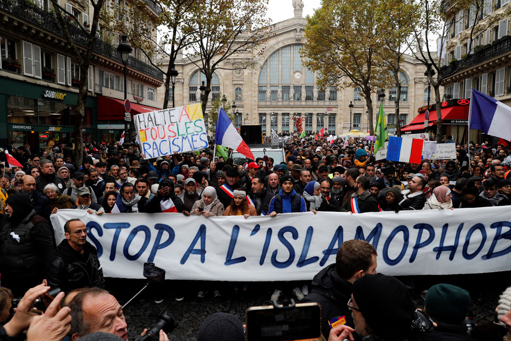 Demo gegen Islamophobie in Paris (Bild: Geoffroy Van der Hasselt/AFP)