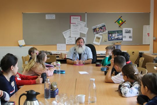 Vorlesetag an der SGU Eupen (Bild: Melanie Ganser/BRF)