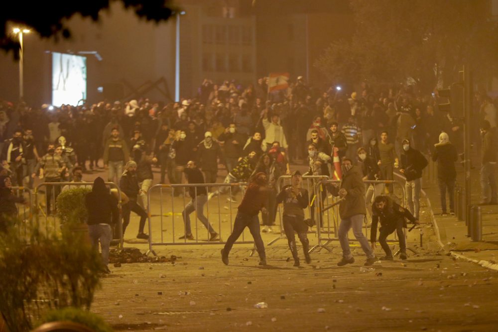 Libanesische Demonstranten am 14.12.2019 in Beirut (Bild: Anwar Amro/AFP)