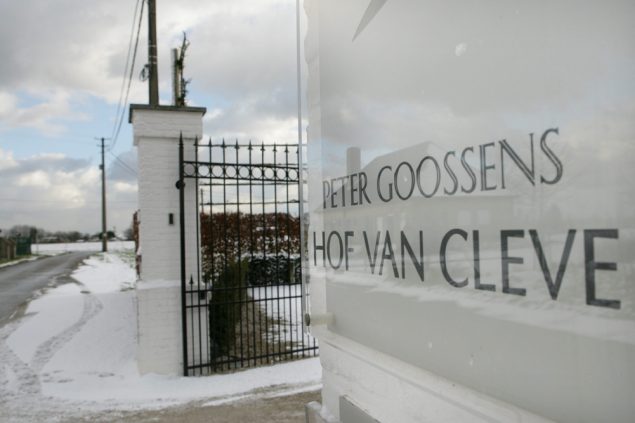 Außenansicht des Restaurants Hof Van Cleve