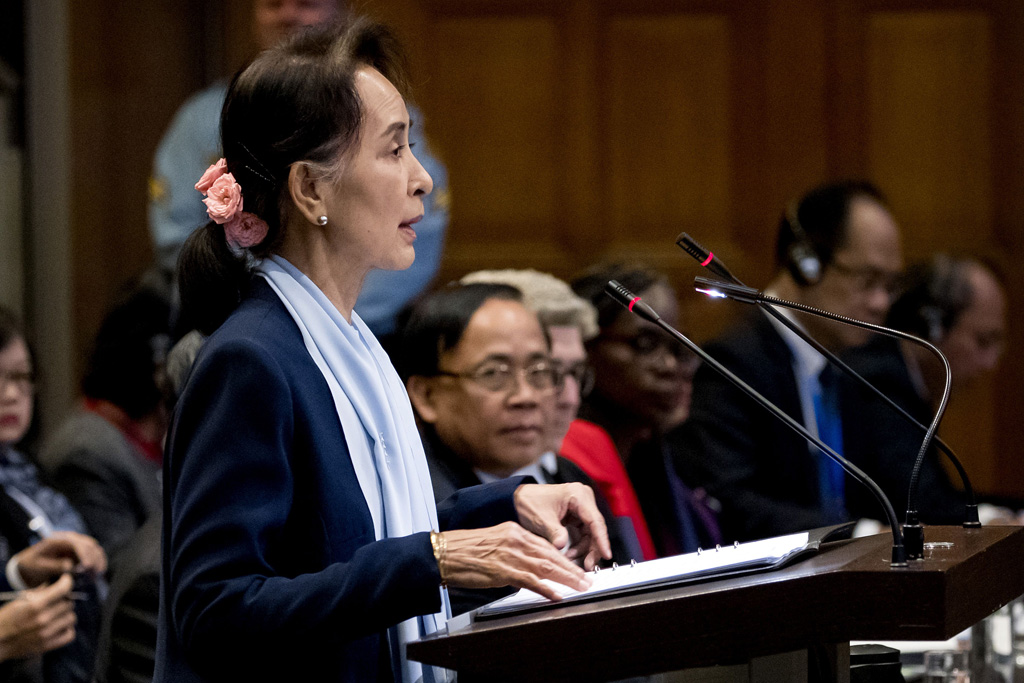 Aung San Suu Kyi vor dem Internationalen Gerichtshof (Bild: Koen Van Weel/AFP)