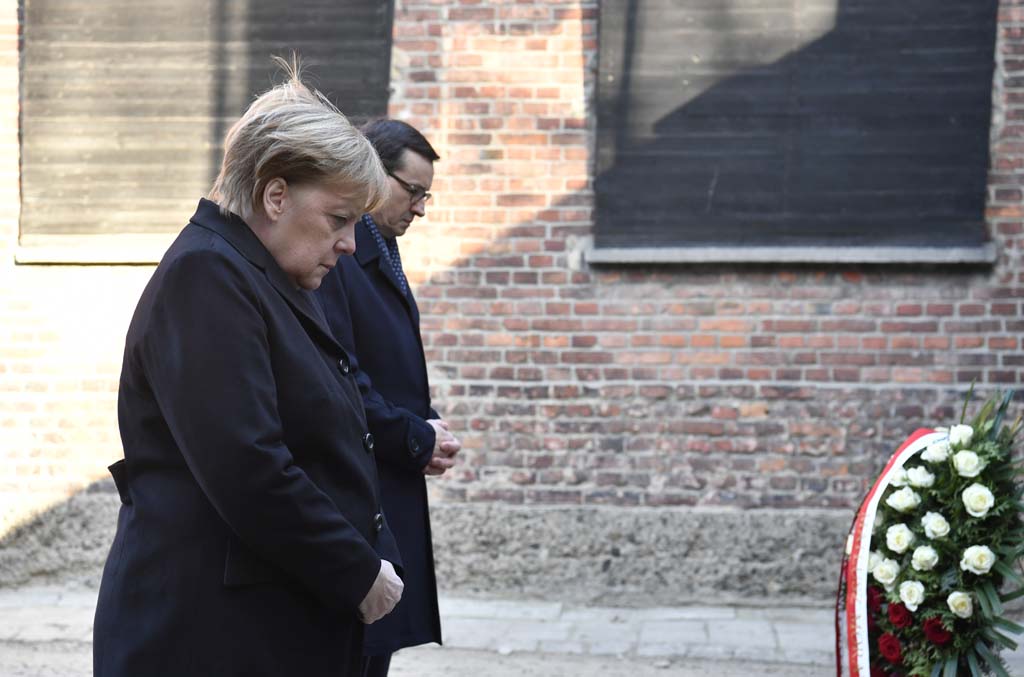 Merkel Auschwitz