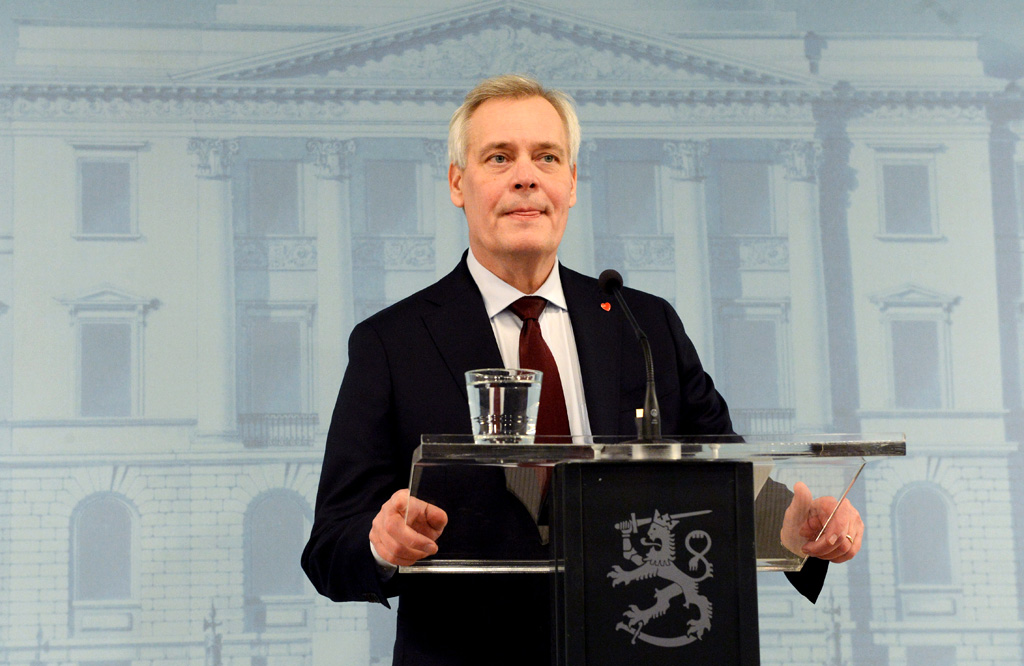 Antti Rinne gibt seinen Rücktritt bekannt (Bild: Mikko Stig / Lehtikuva / AFP)