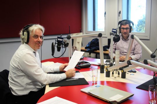 Historiker Andreas Fickers und Christoph Brüll im BRF-Studio (Bild: BRF)