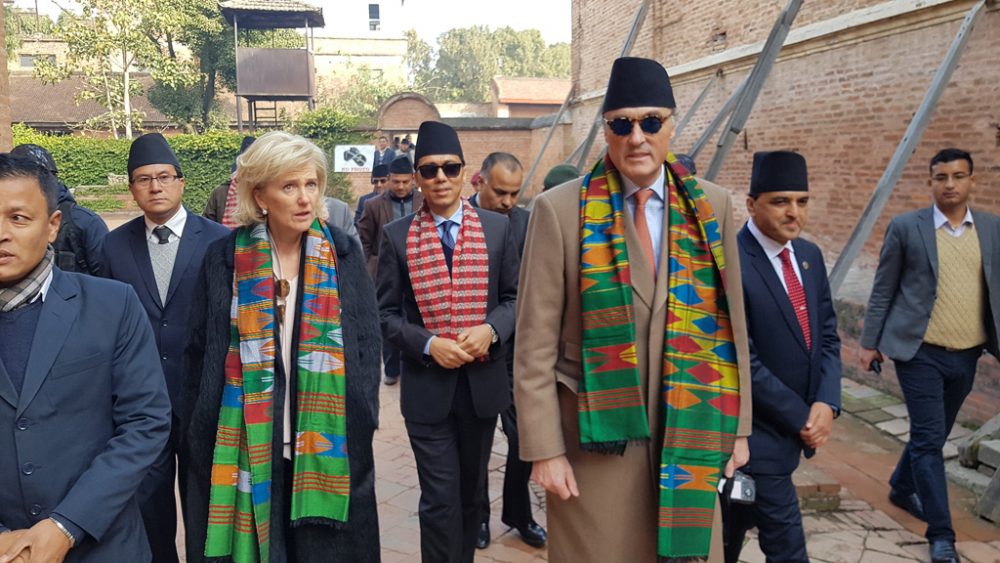 Prinzessin Astrid in Nepal (Bild: Maarten Weynants/Belga)