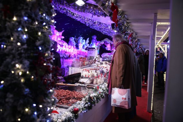Brüsseler Weihnachtsmarkt am 21.12.2019 (Bild: Aris Oikonomou/AFP)