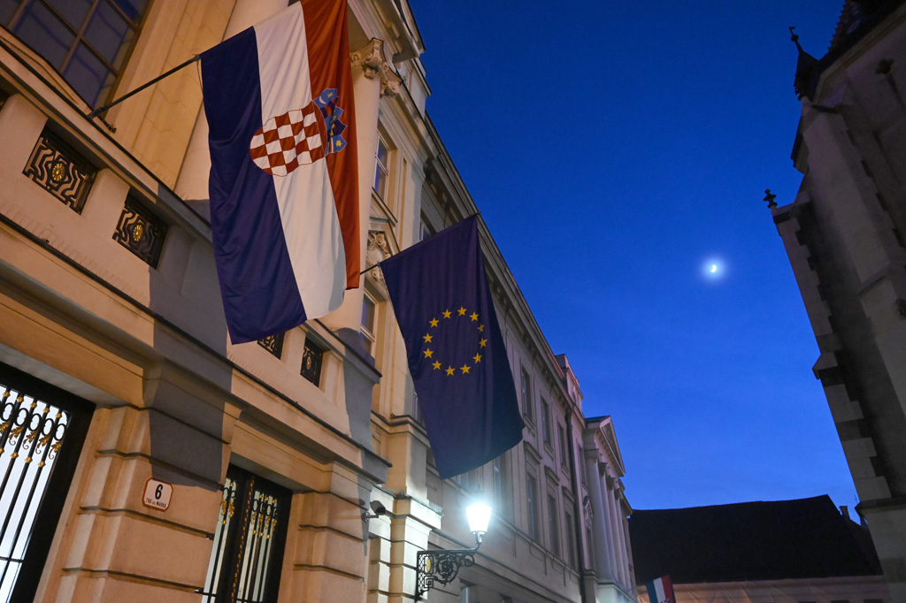 Kroatien übernimmt EU-Ratsvorsitz (Bild: Denis Lovrovic/AFP)