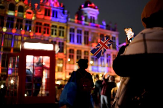 Brüsseler Grand'Place in britischen Farben (30.1., Bild: Kenzo Tribouillard/AFP)