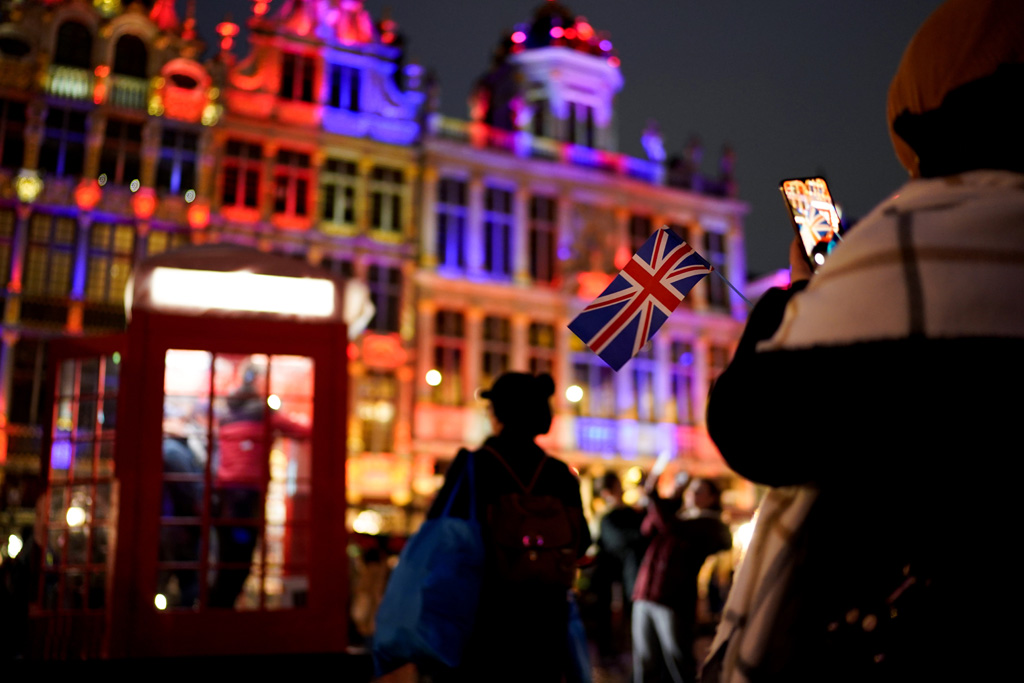 Brüsseler Grand'Place in britischen Farben (30.1., Bild: Kenzo Tribouillard/AFP)