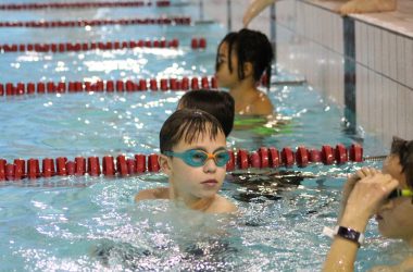 Grundschule Kelmis beim Schwimm-Marathon 2020 (Bild: Robin Emonts/BRF)