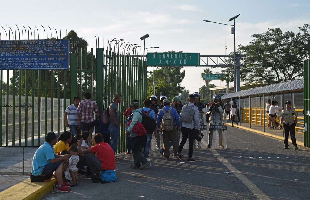 Migranten an der Grenze zwischen Guatemala und Mexiko (Bild: Johan Ordonez/AFP)