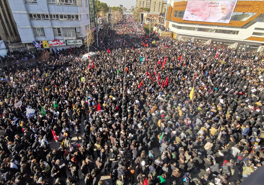 Trauerzug für den iranischen General Soleimani in Kerman (Bild: Atta Kenare/AFP)