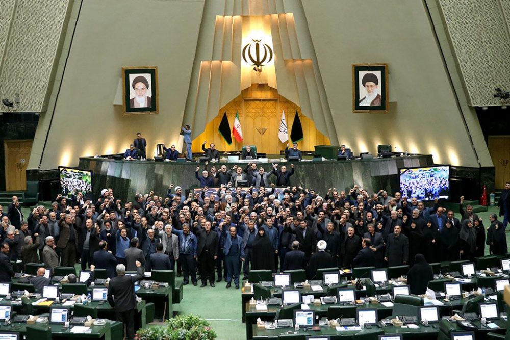 Sitzung des iranischen Parlaments am 5. Januar (Bild: Islamic Consultative Assembly News Agency/AFP)