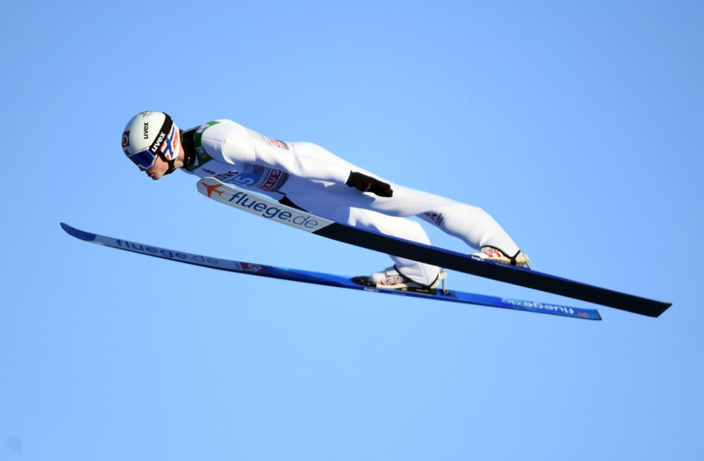 Marius Lindvik gewinnt Neujahrsspringen in Garmisch