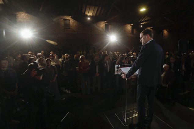 Paul Magnette beim Neujahrsempfang der PS in Obaix (Bild: Thierry Roge/Belga)