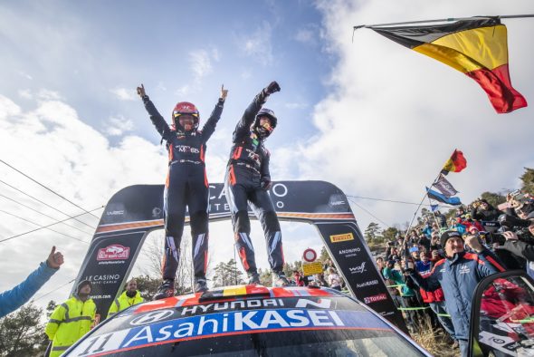 Thierry Neuville und Nicolas Gilsoul gewinnen die Rallye Monte-Carlo 2020 (Bild: Austral/Hyundai Motorsport)