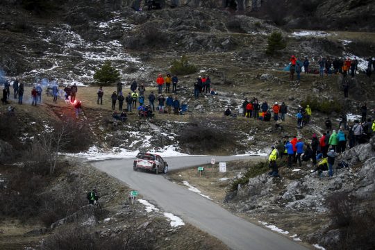 Den zweiten Tag der Rallye Monte-Carlo beendet Toyota an der Spitze (Bild: Toyota Gazoo Racing)
