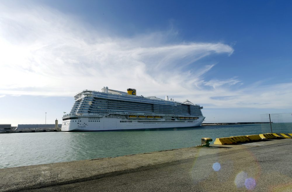 Die Costa Smeralda im Hafen von Civitavecchia (Bild: Filippo Monteforte/AFP)