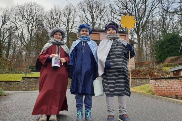 Mit Den Sternsingern In Eupen Unterwegs