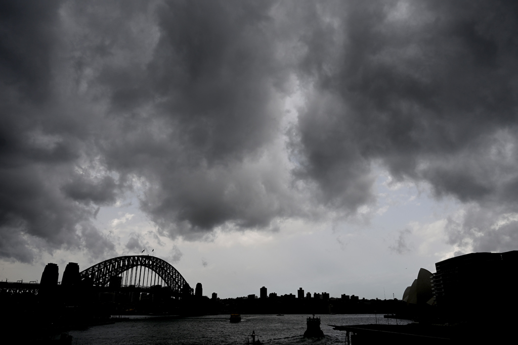 Sturmwolken über Sydney (Bild: Peter Parks/AFP)