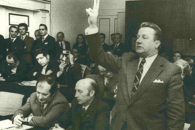Eidesleistung von Johann Weynand anlässlich der Einsetzung des Rates der deutschen Kulturgemeinschaft am 23. Oktober 1973 (aus: Lejeune/ Brüll, Grenzerfahrungen, Bd. 5.)