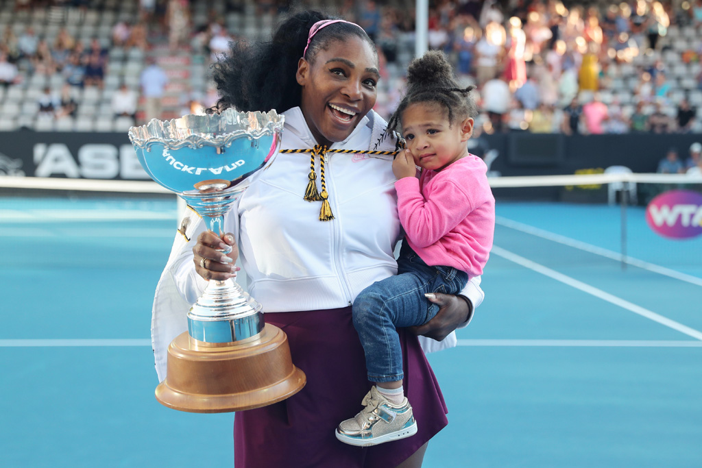 Serena Williams mit Töchterchen Alexis Olympia (Bild: Michael Bradley/AFP)